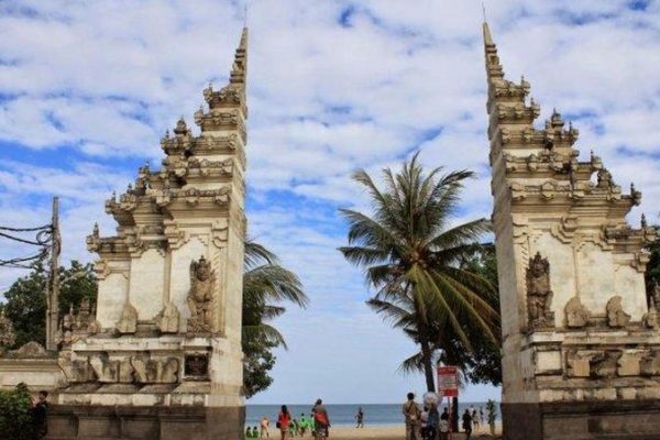 Pantai-Kuta-Bali-Indonesia-Pantai-Pariwisata-Tours